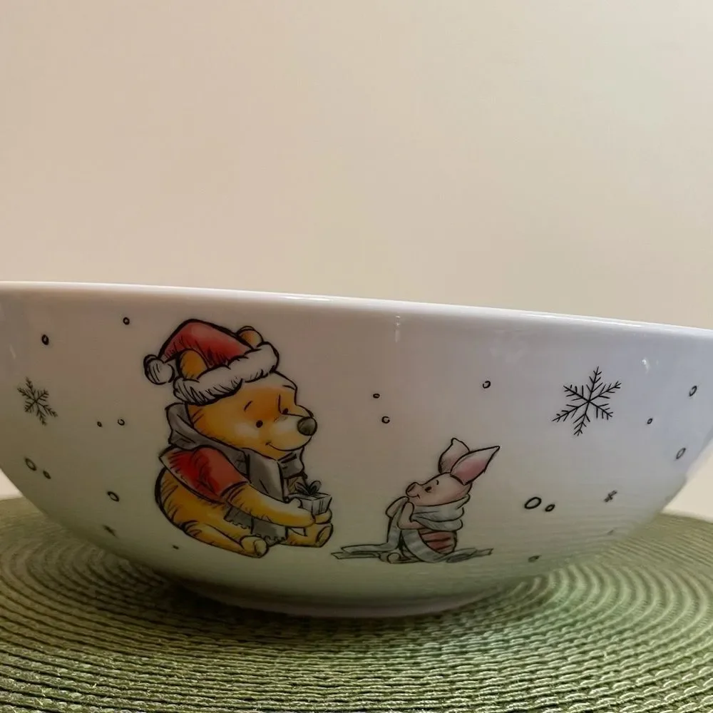 Disney Winnie the Pooh Christmas large bowl NWT